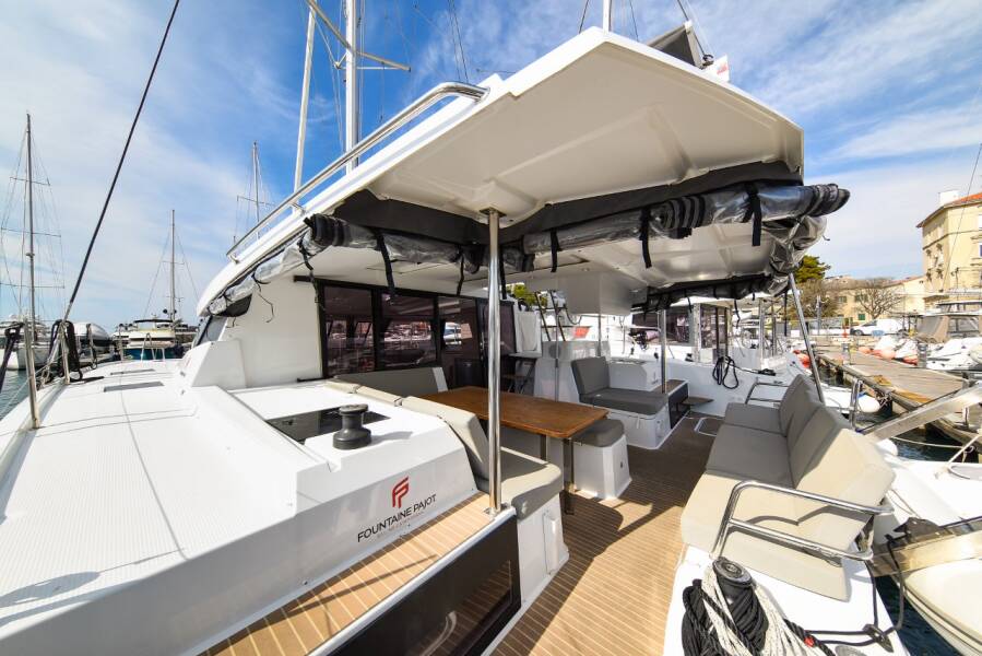 Fountaine Pajot Astrea 42