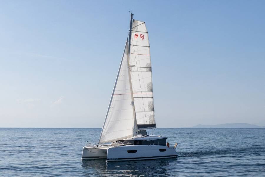 Fountaine Pajot Astrea 42