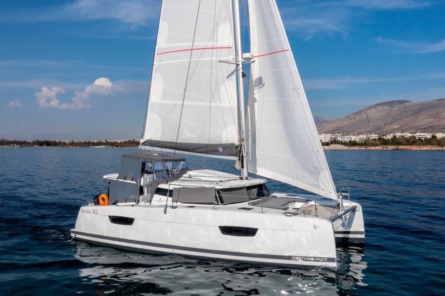 Fountaine Pajot Astrea 42