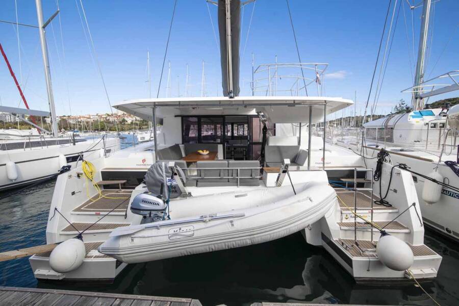 Fountaine Pajot Astrea 42