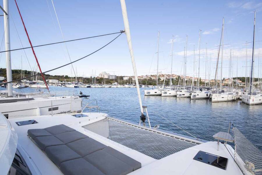 Fountaine Pajot Astrea 42