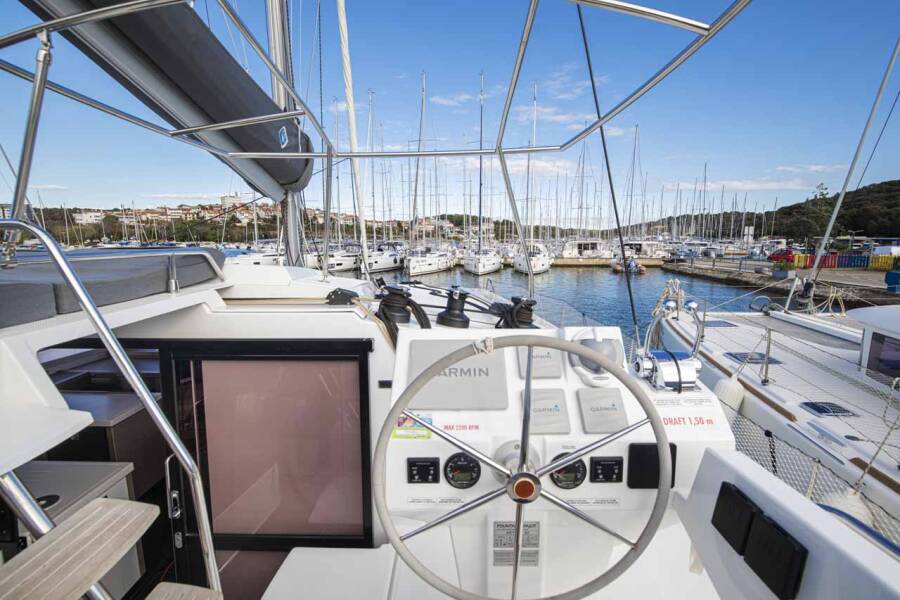 Fountaine Pajot Astrea 42