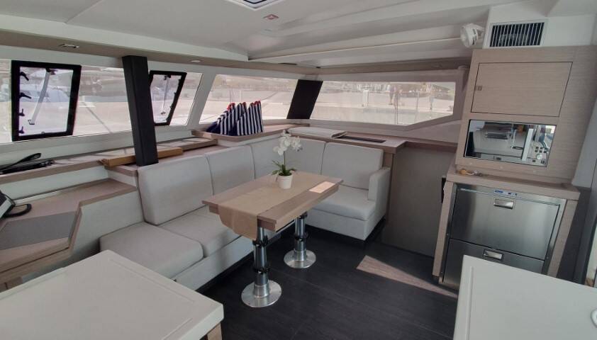 Fountaine Pajot Astrea 42