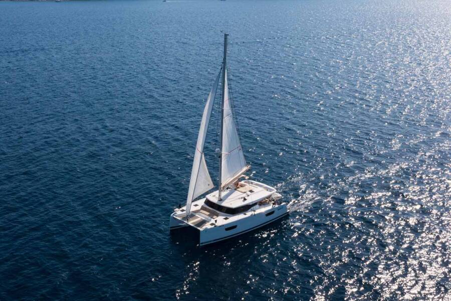 Fountaine Pajot Astrea 42