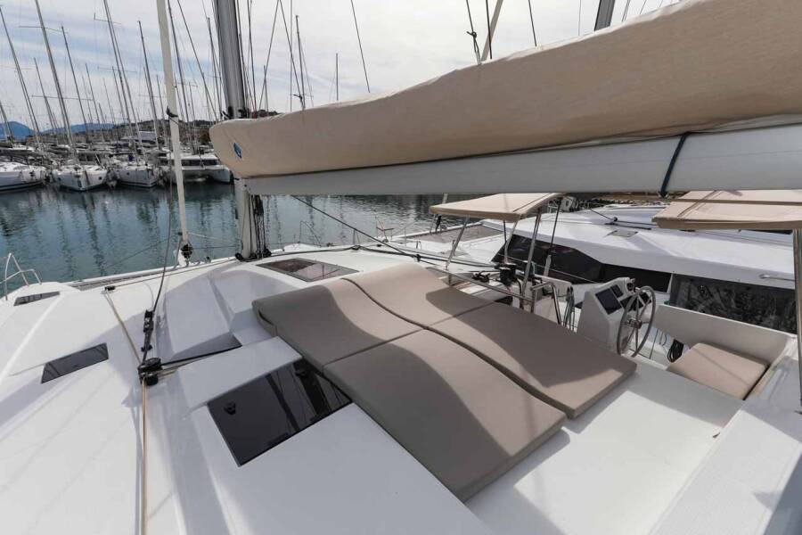 Fountaine Pajot Astrea 42