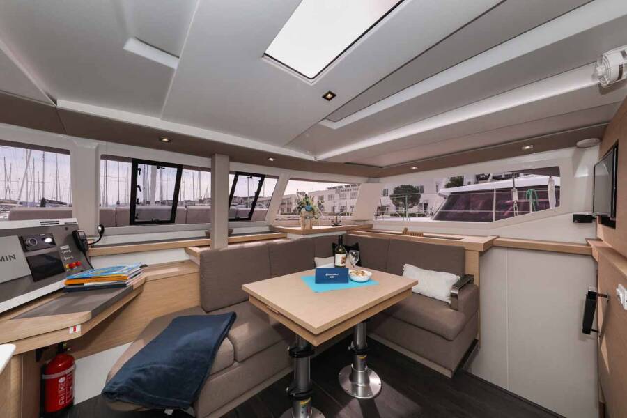 Fountaine Pajot Astrea 42