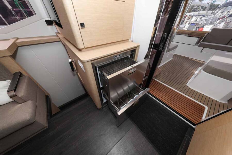 Fountaine Pajot Astrea 42