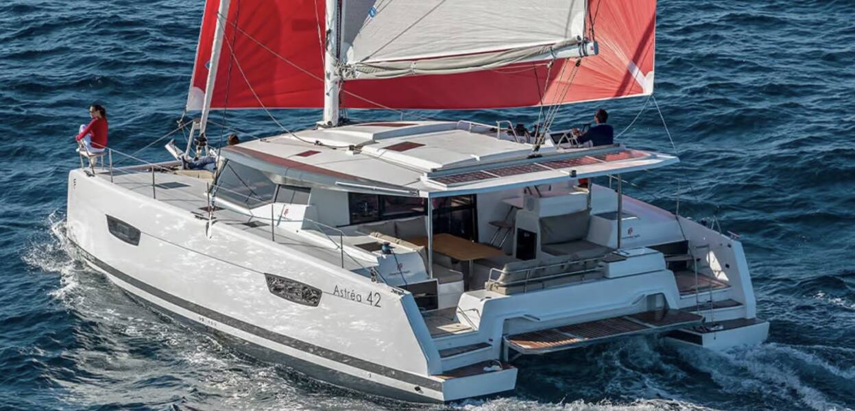 Fountaine Pajot Astrea 42