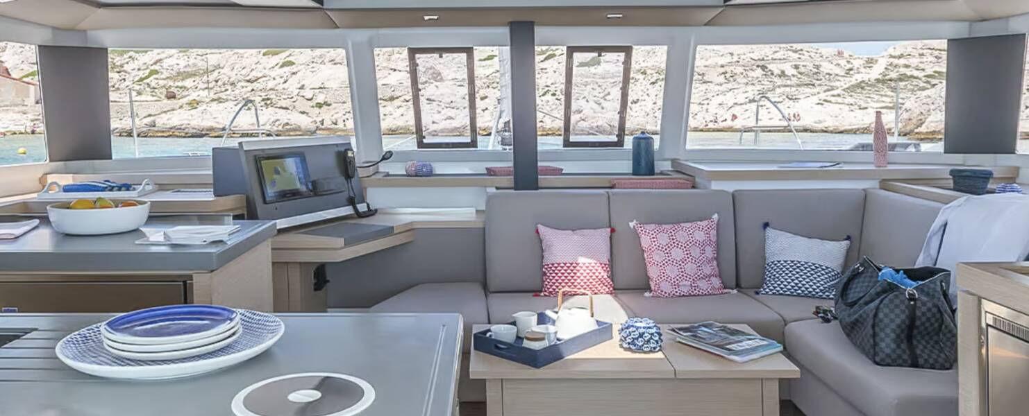 Fountaine Pajot Astrea 42