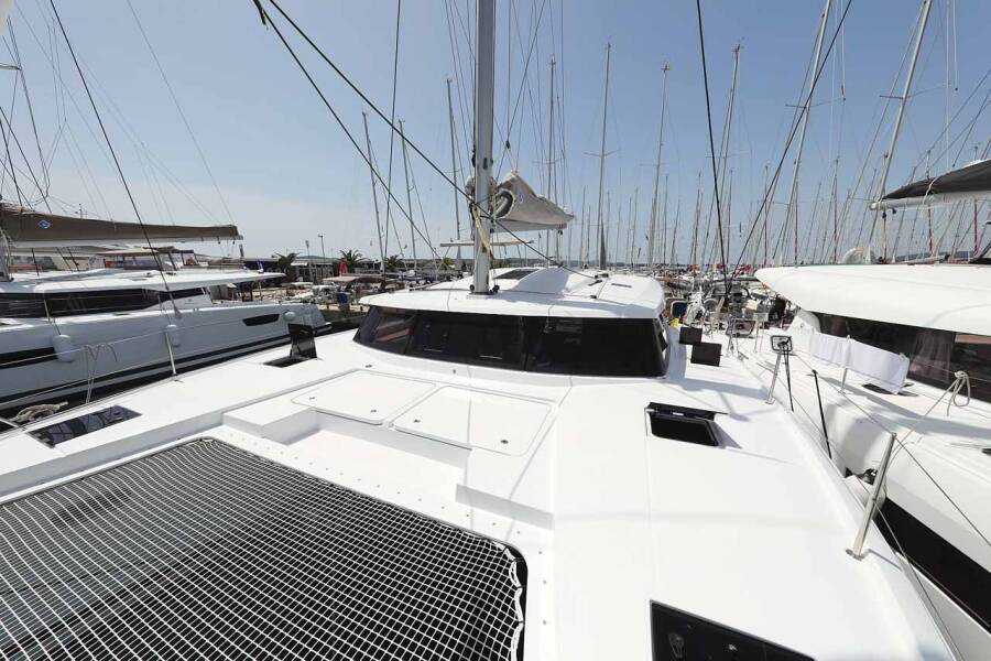 Fountaine Pajot Astrea 42