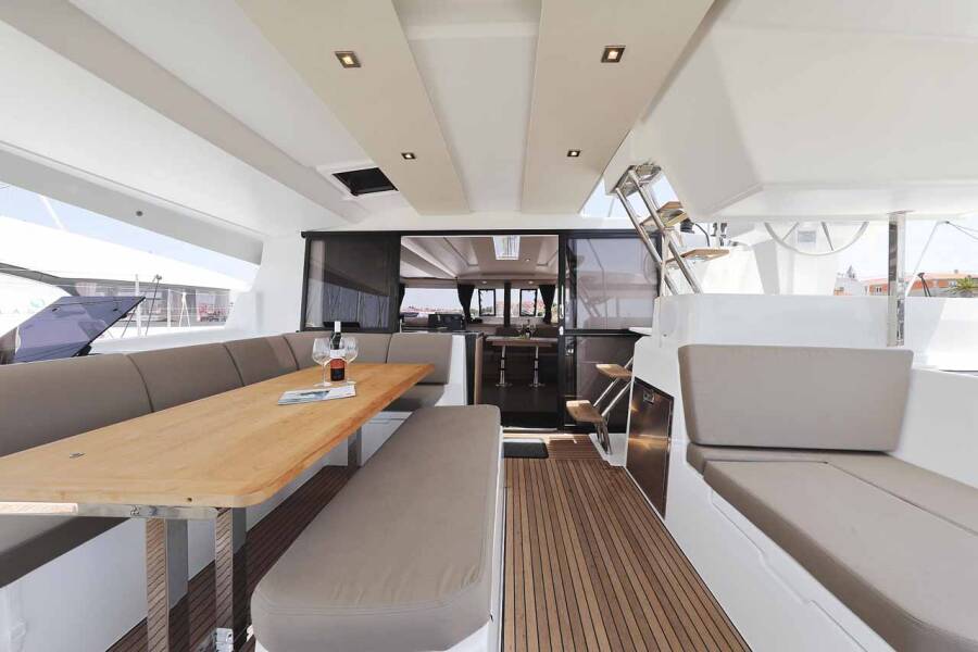 Fountaine Pajot Astrea 42