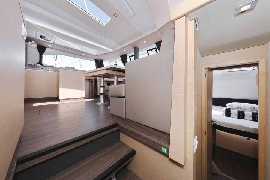 Fountaine Pajot Astrea 42