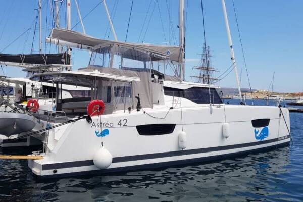 Fountaine Pajot Astrea 42