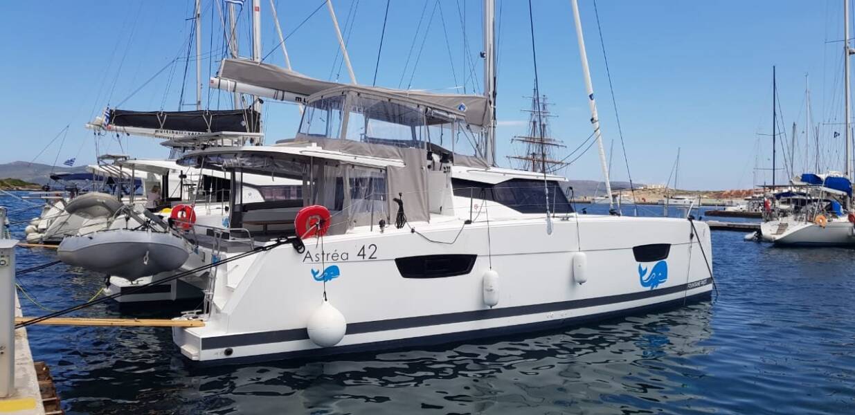 Fountaine Pajot Astrea 42