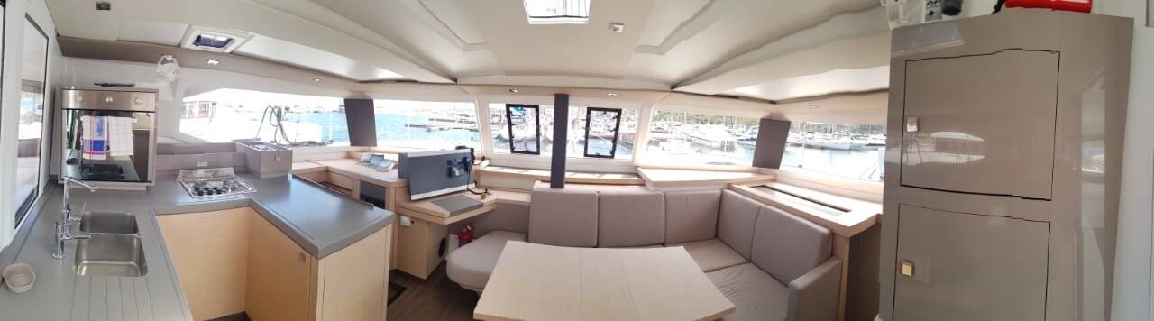 Fountaine Pajot Astrea 42