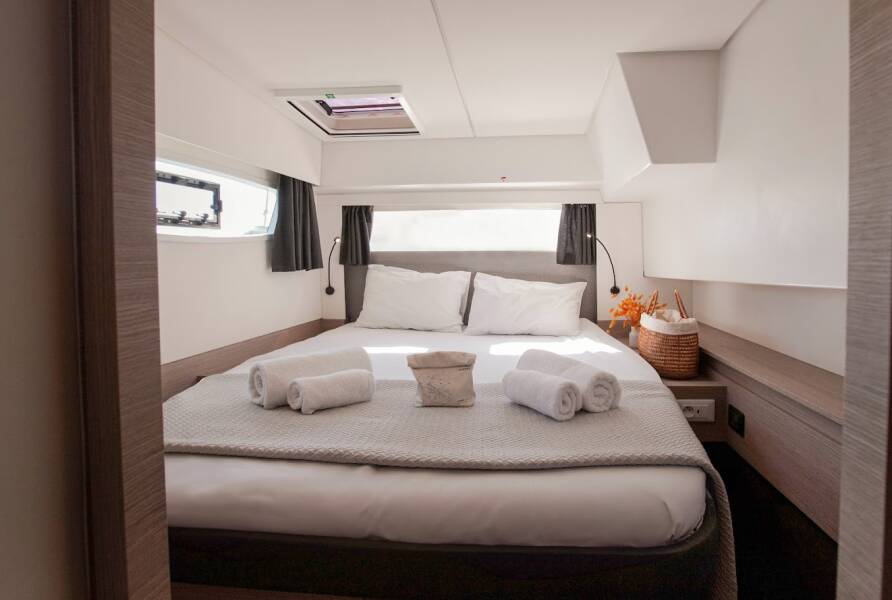 Fountaine Pajot Elba 45