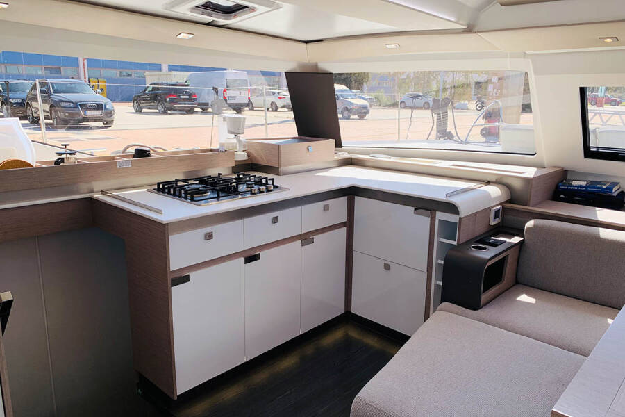 Fountaine Pajot Elba 45