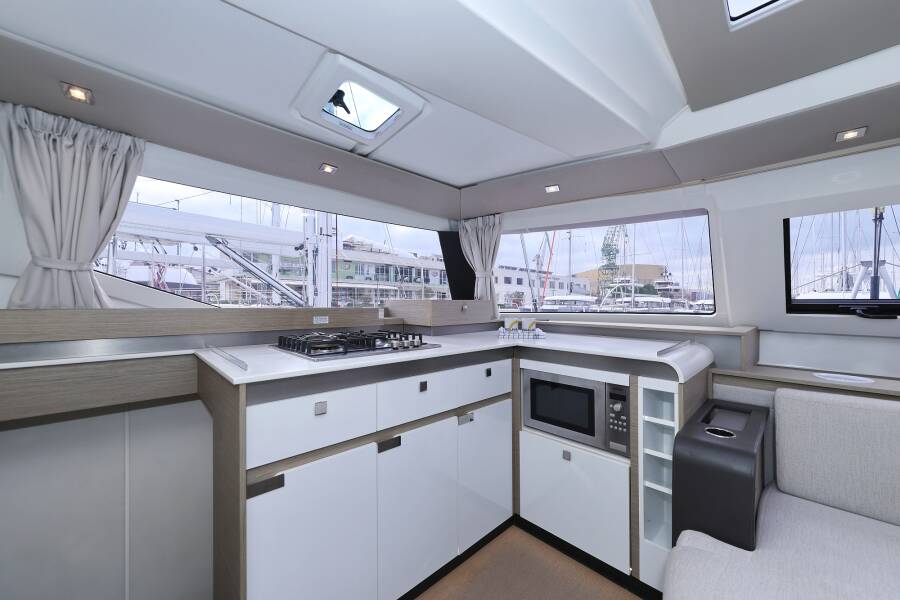 Fountaine Pajot Elba 45