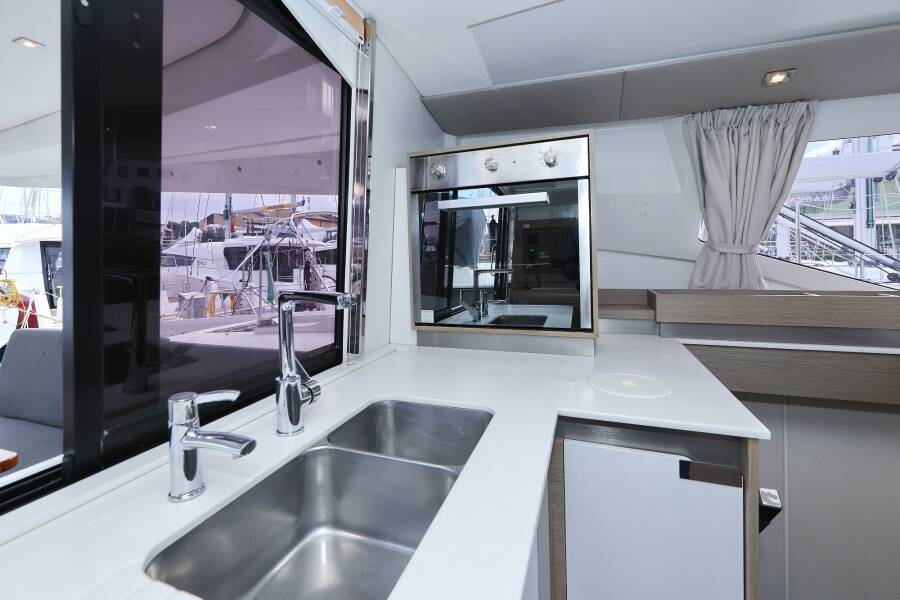 Fountaine Pajot Elba 45