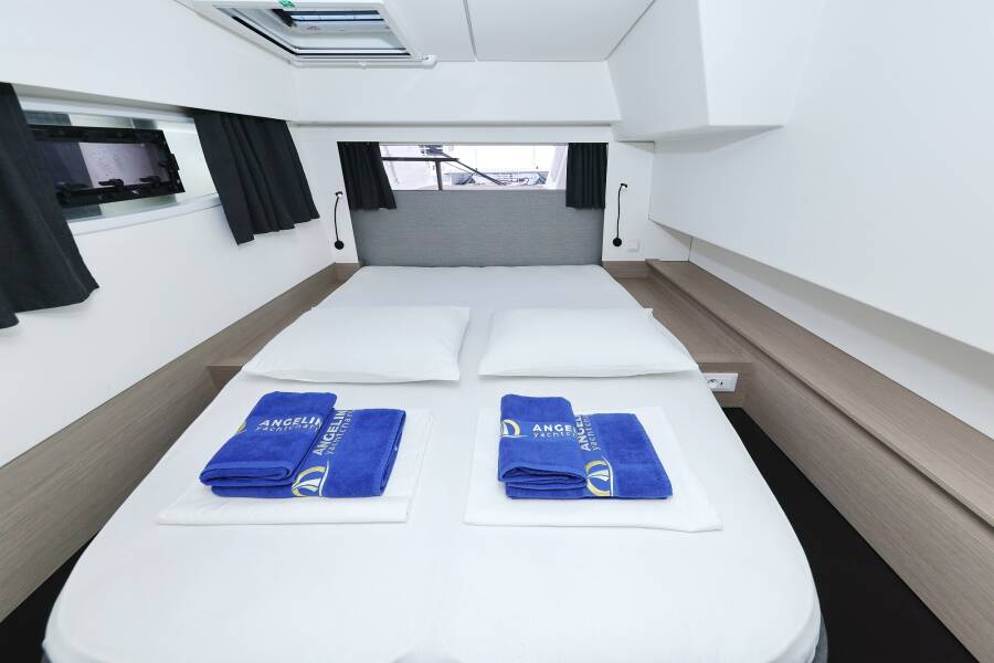 Fountaine Pajot Elba 45