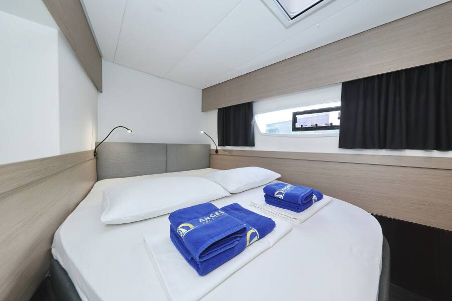 Fountaine Pajot Elba 45