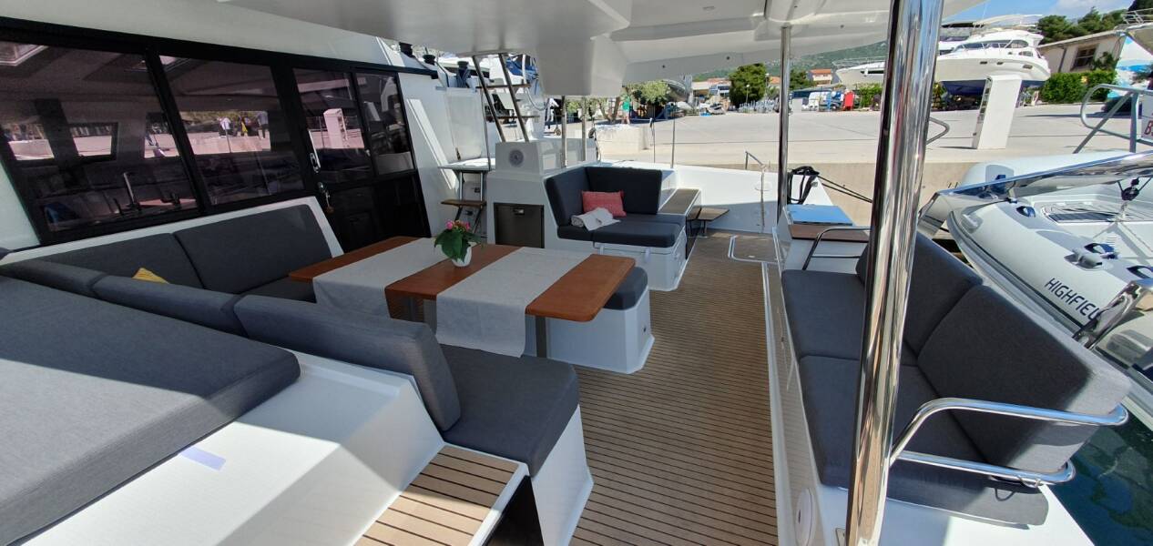 Fountaine Pajot Elba 45