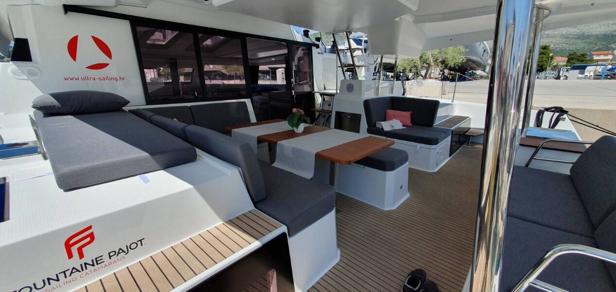 Fountaine Pajot Elba 45