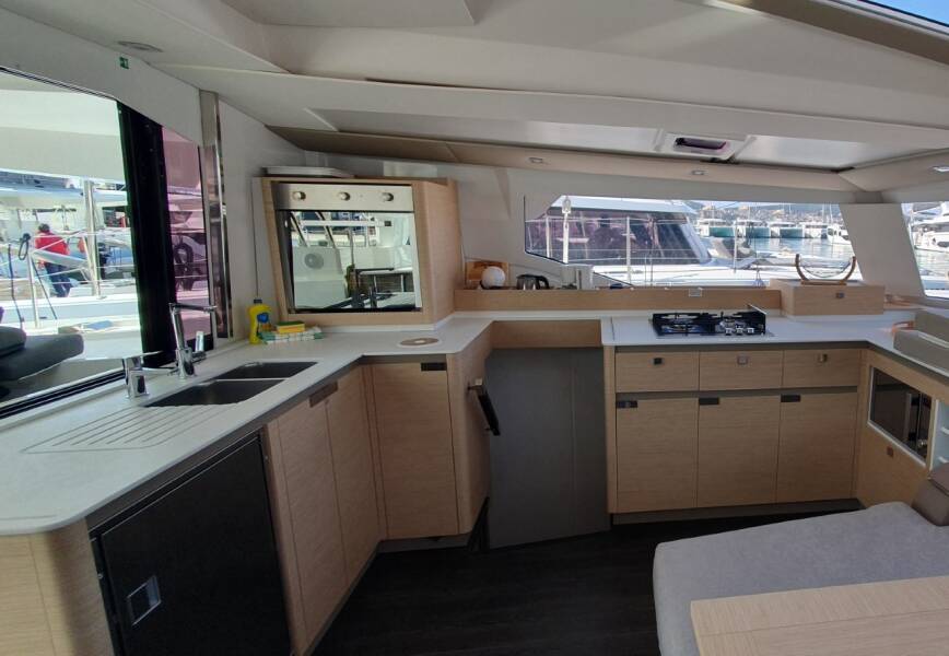 Fountaine Pajot Elba 45