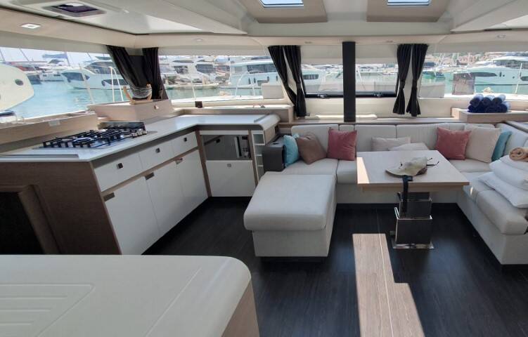 Fountaine Pajot Elba 45