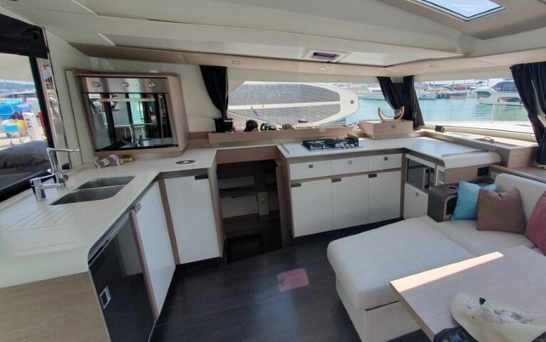 Fountaine Pajot Elba 45