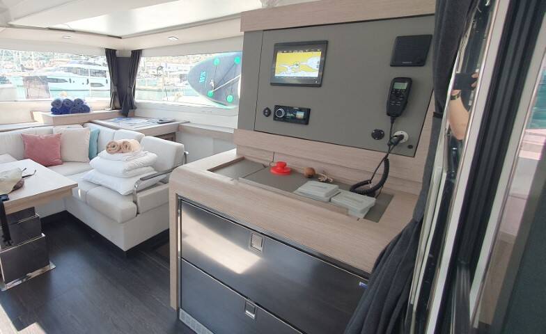 Fountaine Pajot Elba 45