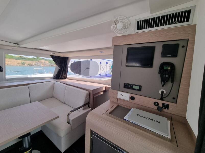 Fountaine Pajot Isla 40