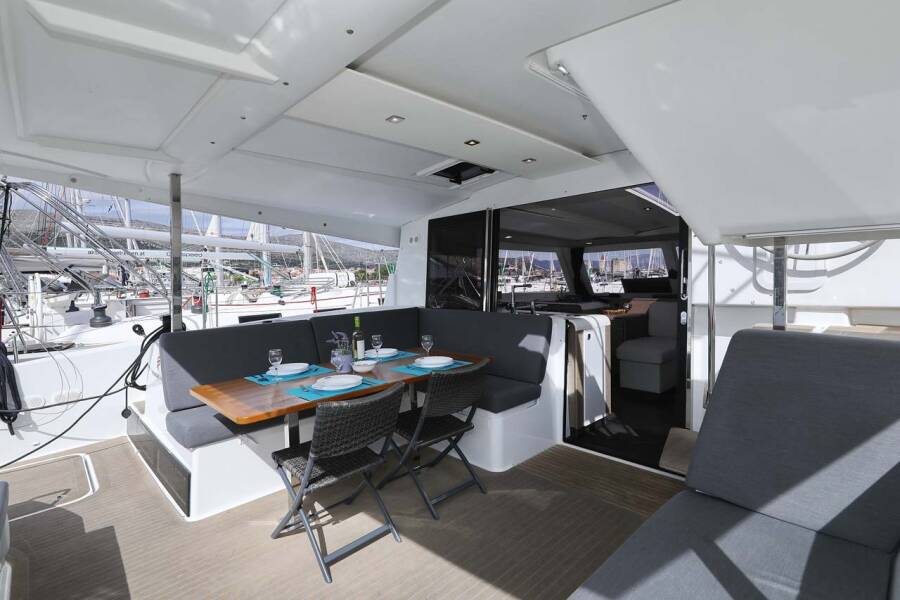 Fountaine Pajot Isla 40