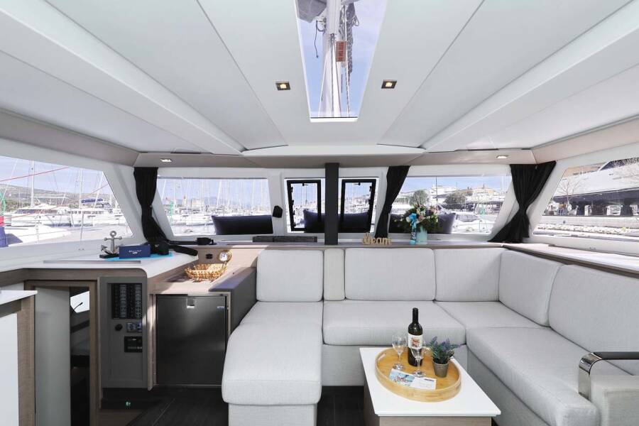 Fountaine Pajot Isla 40