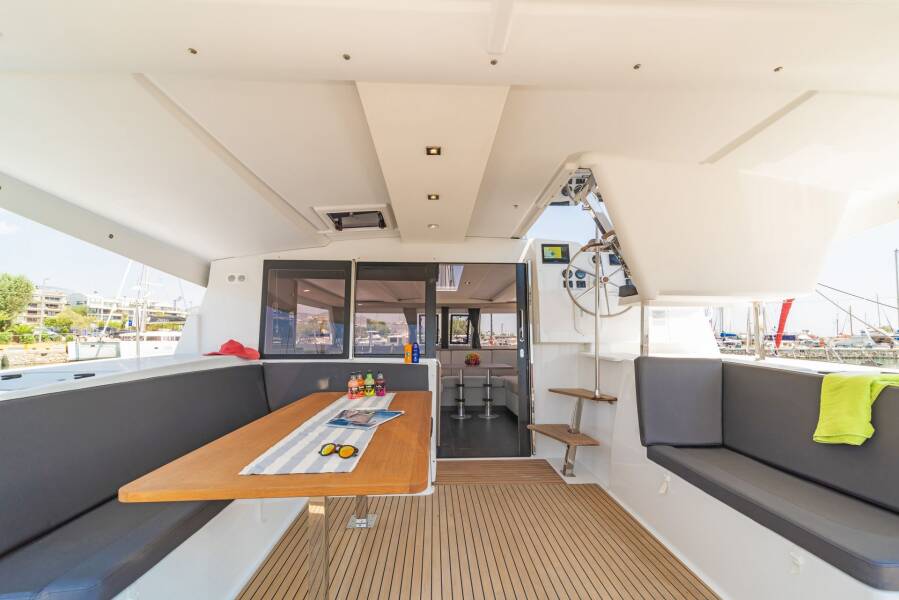 Fountaine Pajot Isla 40