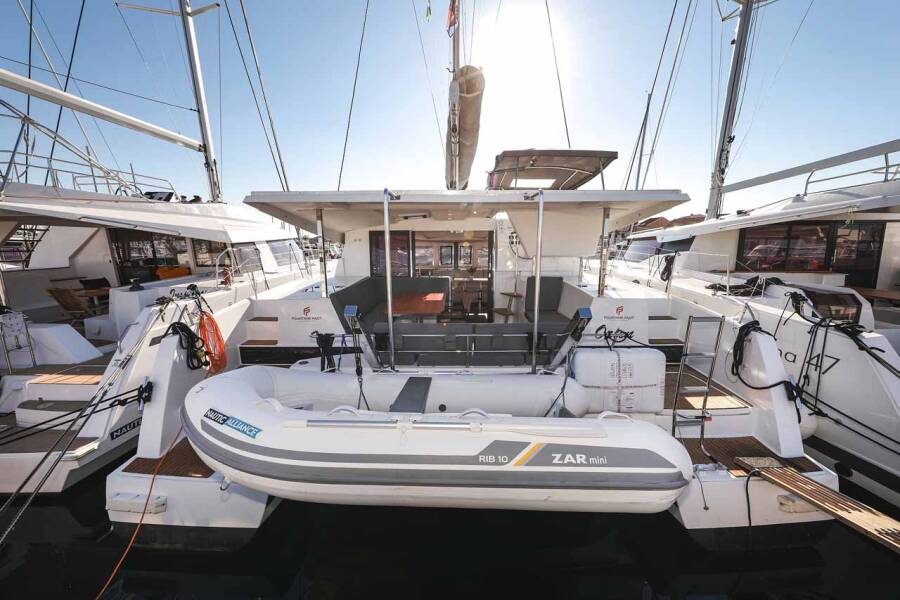 Fountaine Pajot Isla 40