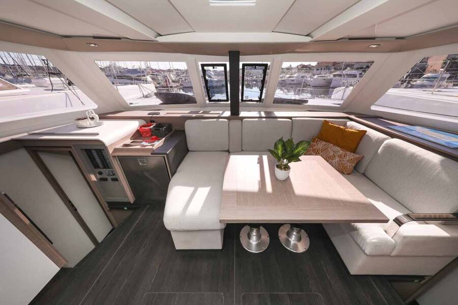 Fountaine Pajot Isla 40