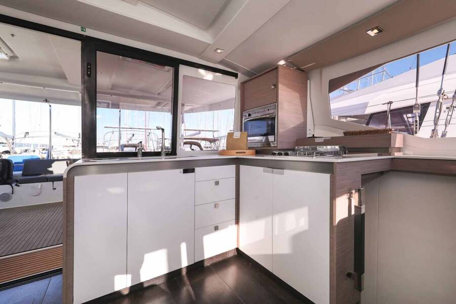 Fountaine Pajot Isla 40