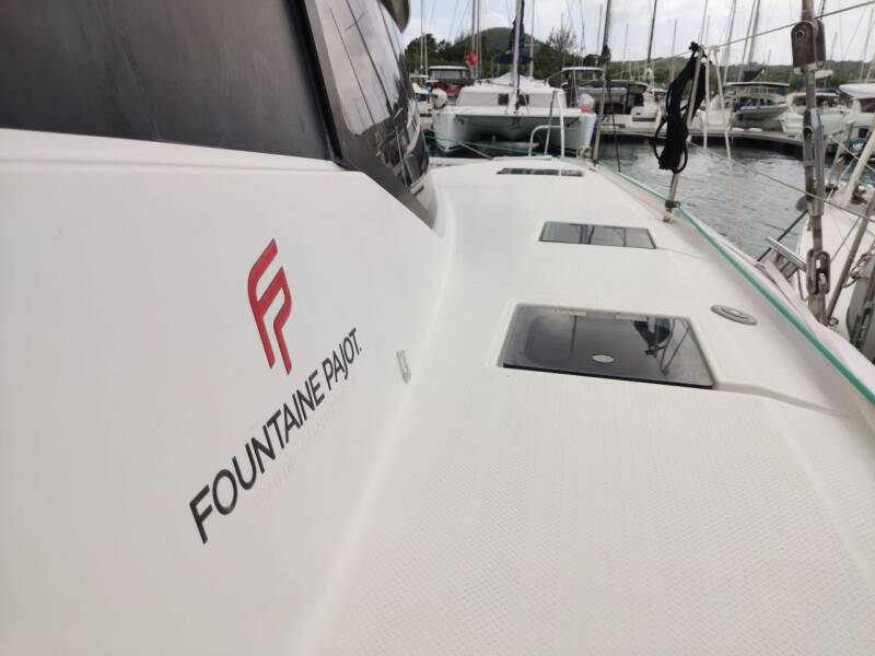 Fountaine Pajot Lucia 40