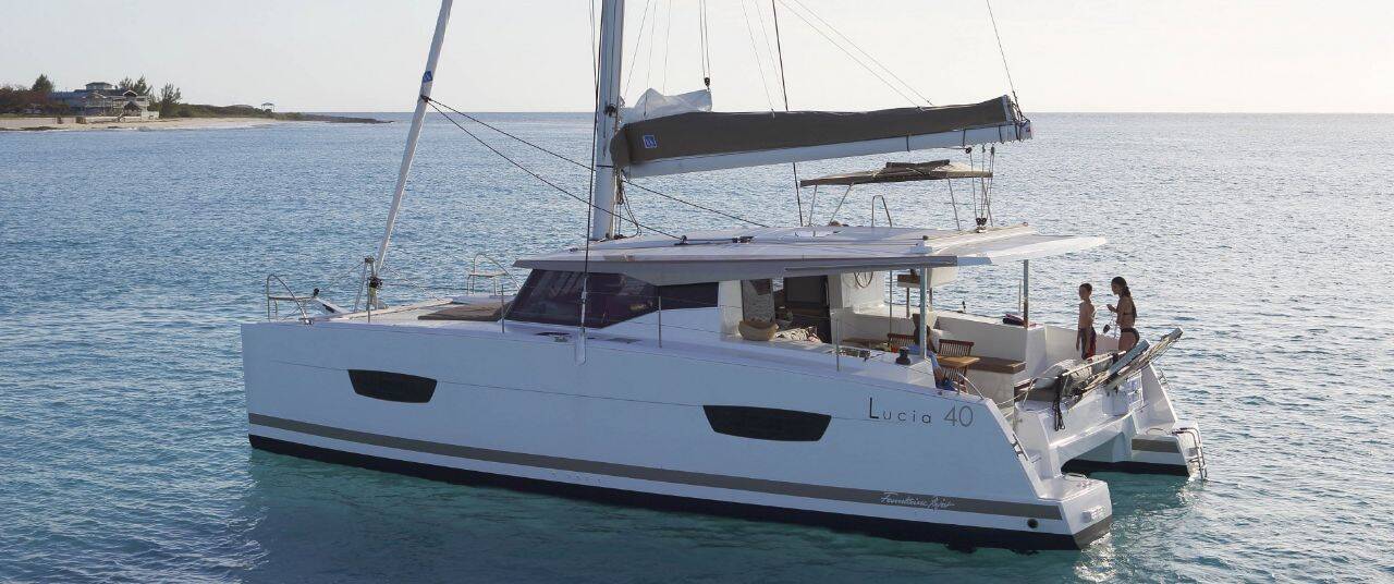 Fountaine Pajot Lucia 40