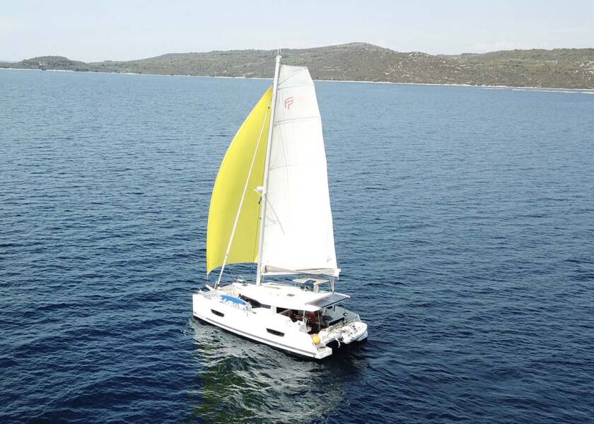 Fountaine Pajot Lucia 40