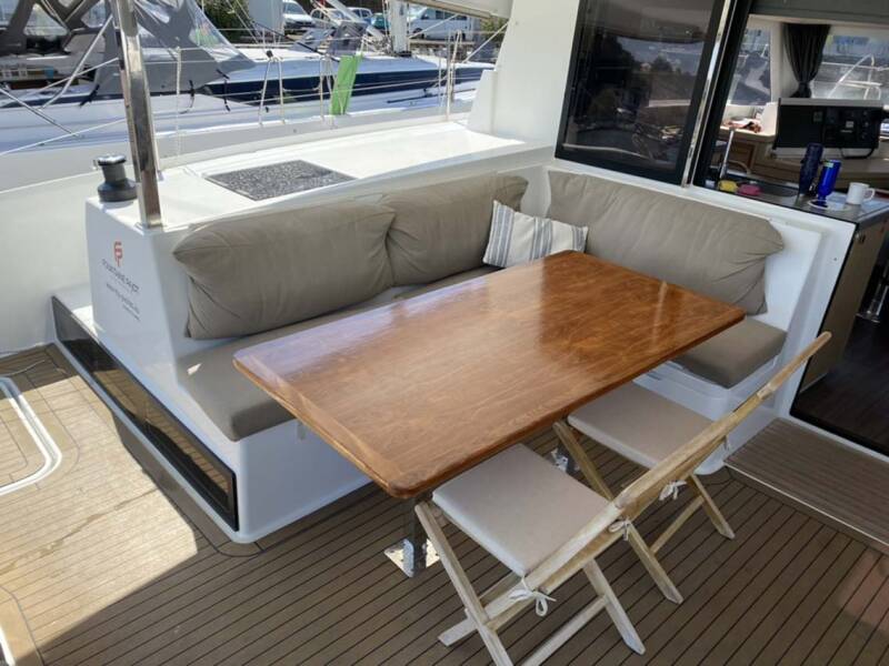 Fountaine Pajot Lucia 40