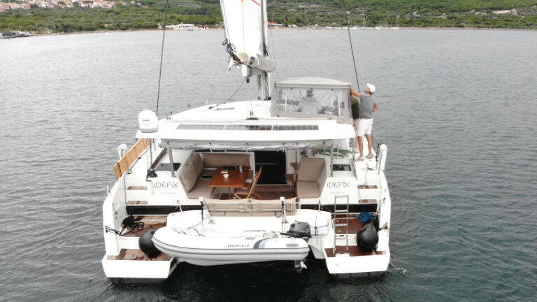 Fountaine Pajot Lucia 40