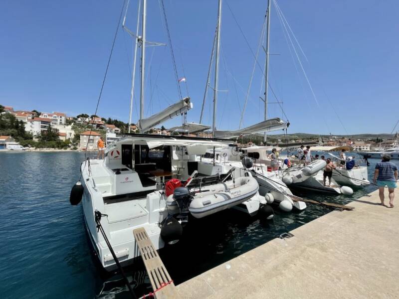 Fountaine Pajot Lucia 40