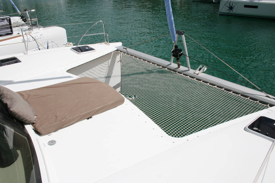 Fountaine Pajot Lucia 40