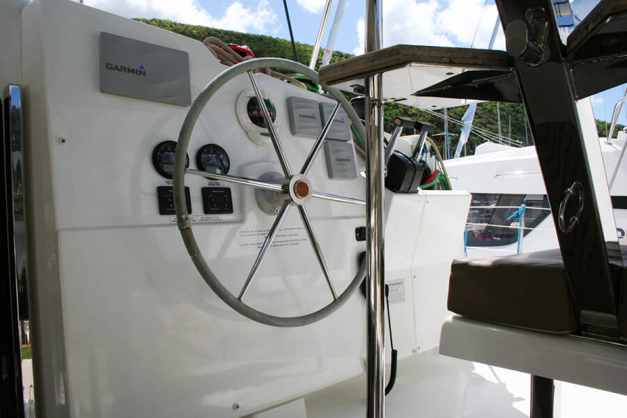 Fountaine Pajot Lucia 40