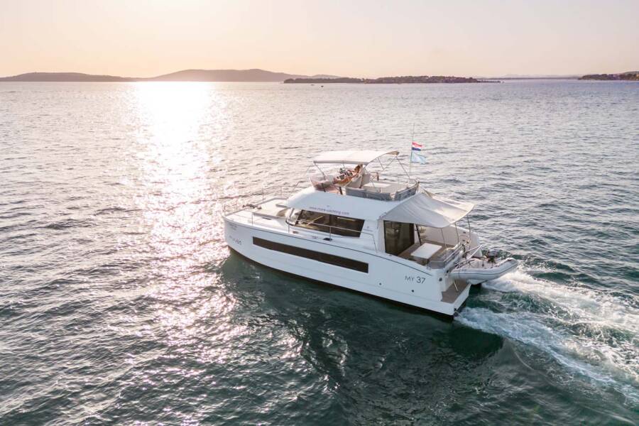 Fountaine Pajot MY 37