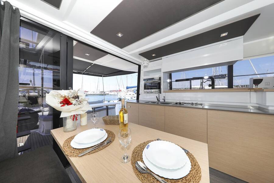 Fountaine Pajot MY 37