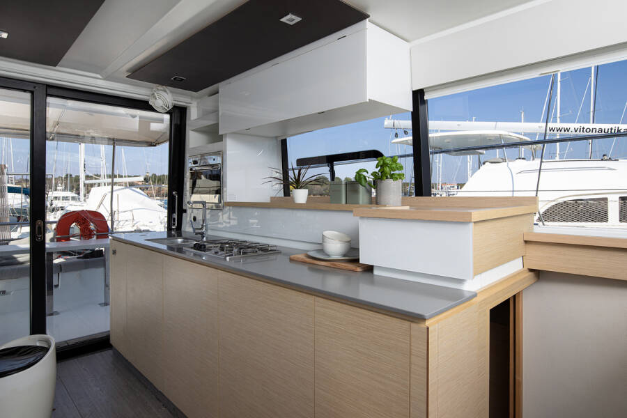 Fountaine Pajot MY 37