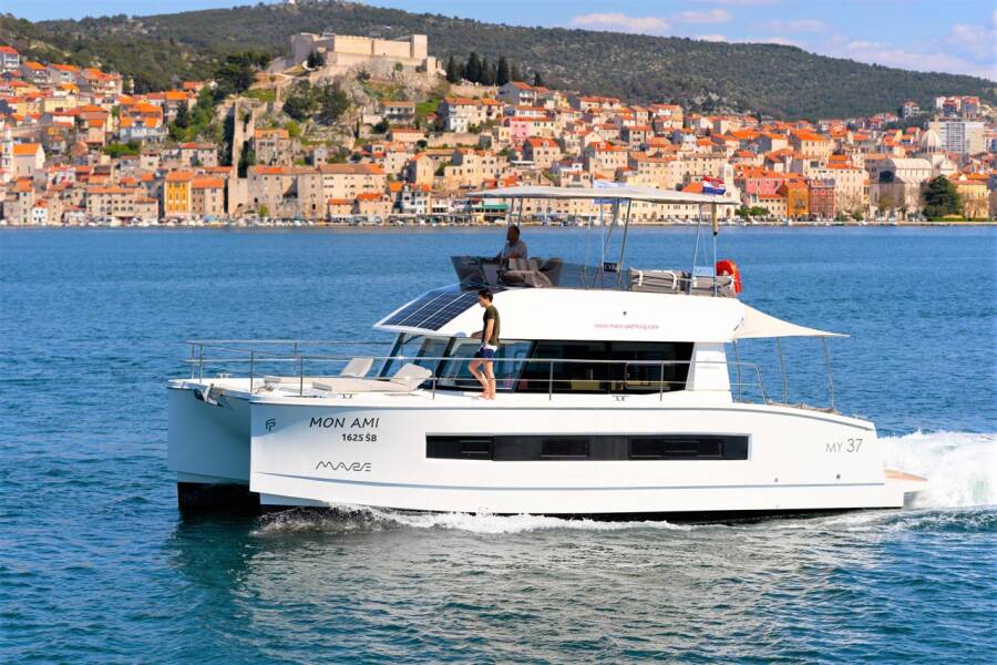 Fountaine Pajot MY 37